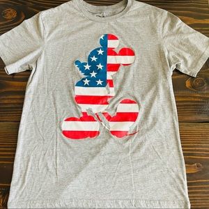 DISNEY USA MICKEY MOUSE T-SHIRT
